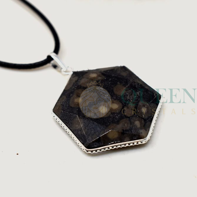 Scapolite-Metatron-Star-Pendant