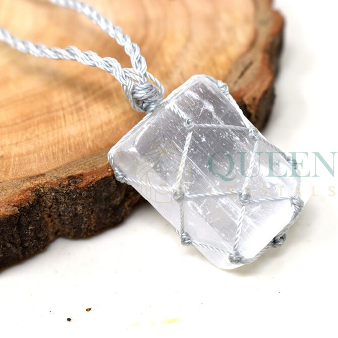 Selenite-Tumbled-Knitted-Pendant