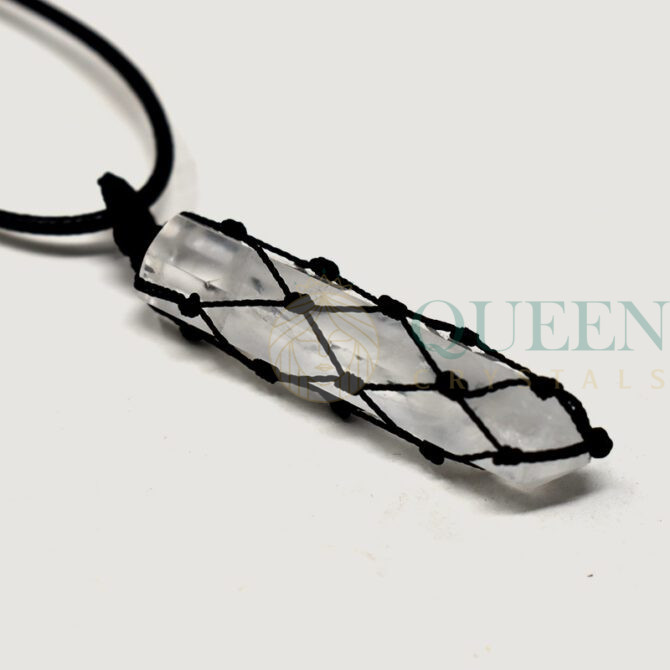 Clear-Quartz-Knitted-Pendant