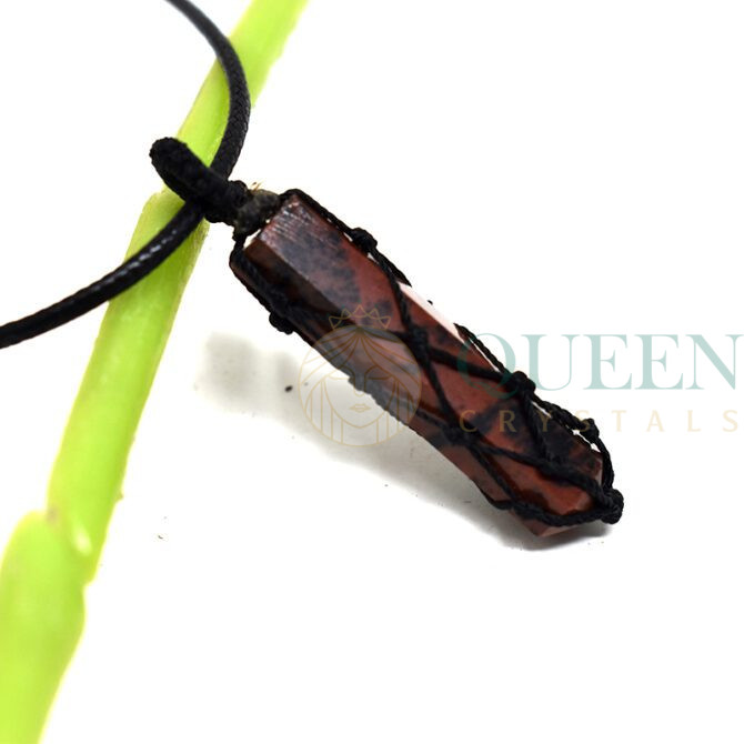 Mahogany-Obsidian-Knitted-Pendant