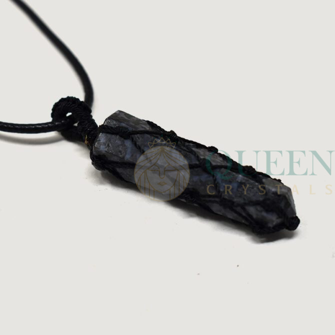 Merlinite-Knitted-Point-Pendant