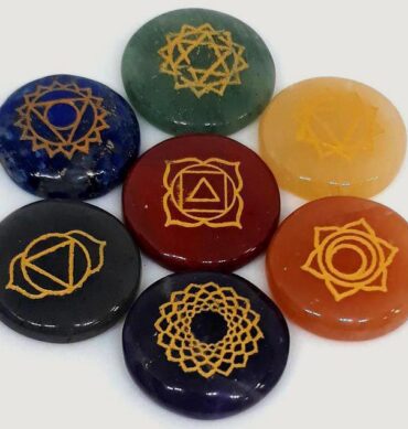 7 Chakra Reiki set Healing chakra crystals symbol engraved palm pocket stones for protection with velvet pouch 3